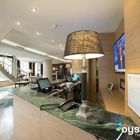 Acta City47 Hotel 4*