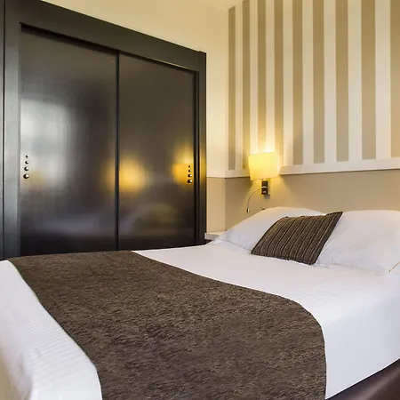 アクタ City47 ホテル 4*