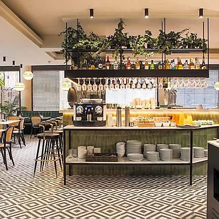 Acta City47 Hotel